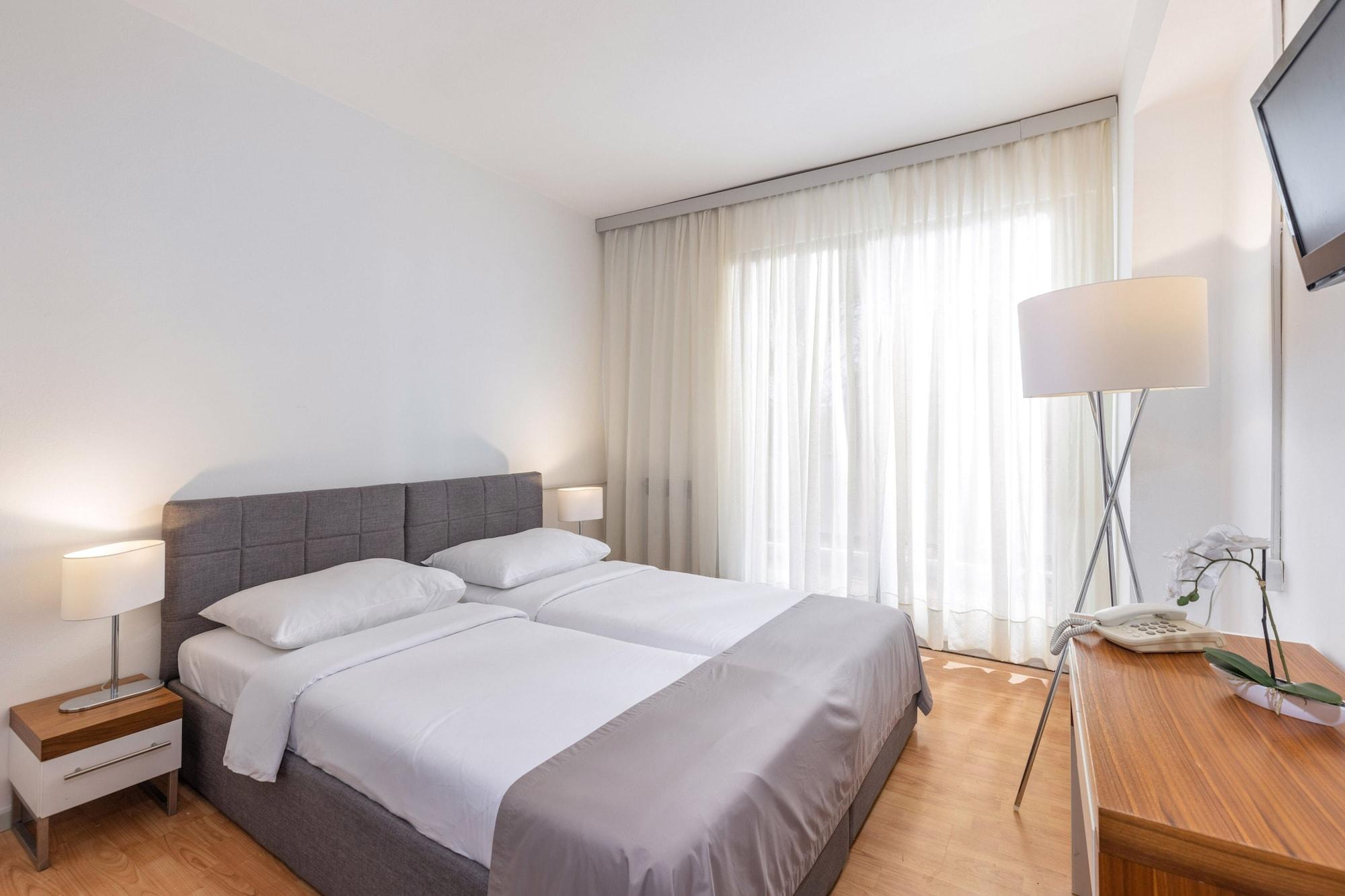 Hotel Zagreb Цриквеница Экстерьер фото