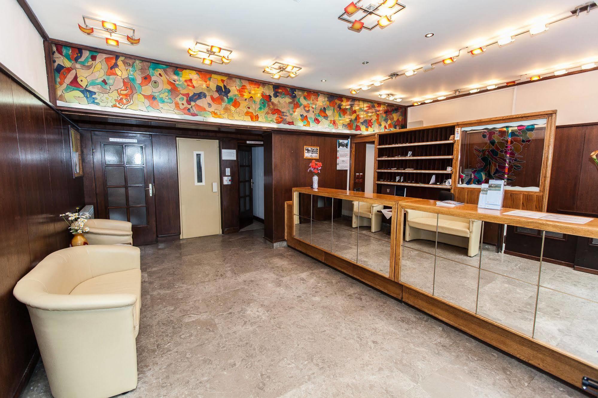 Hotel Zagreb Цриквеница Экстерьер фото